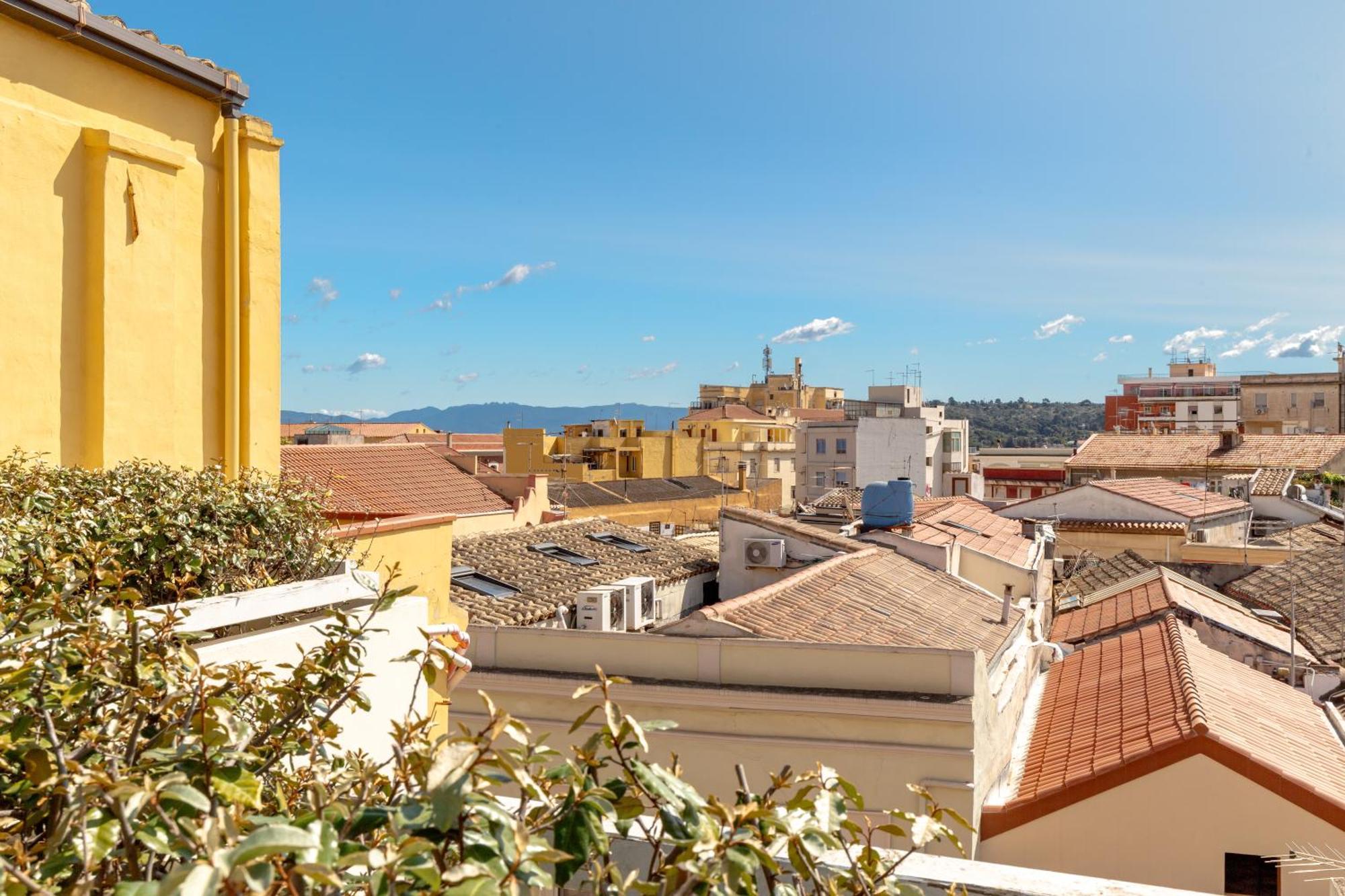 Domus De Silva - Appartamento In Centro Storico A Cagliari Dış mekan fotoğraf