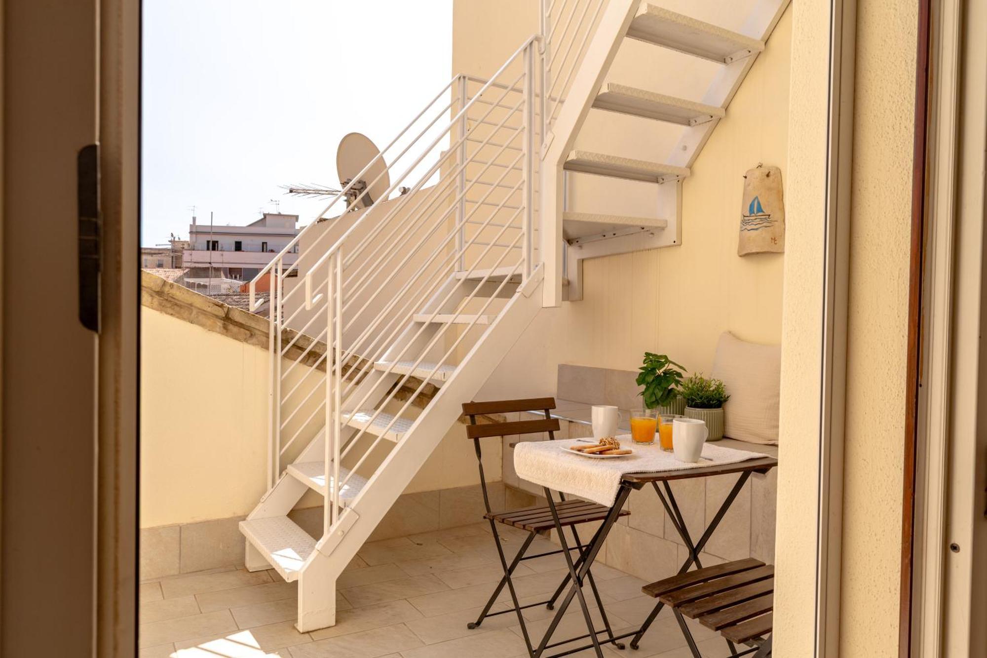 Domus De Silva - Appartamento In Centro Storico A Cagliari Dış mekan fotoğraf